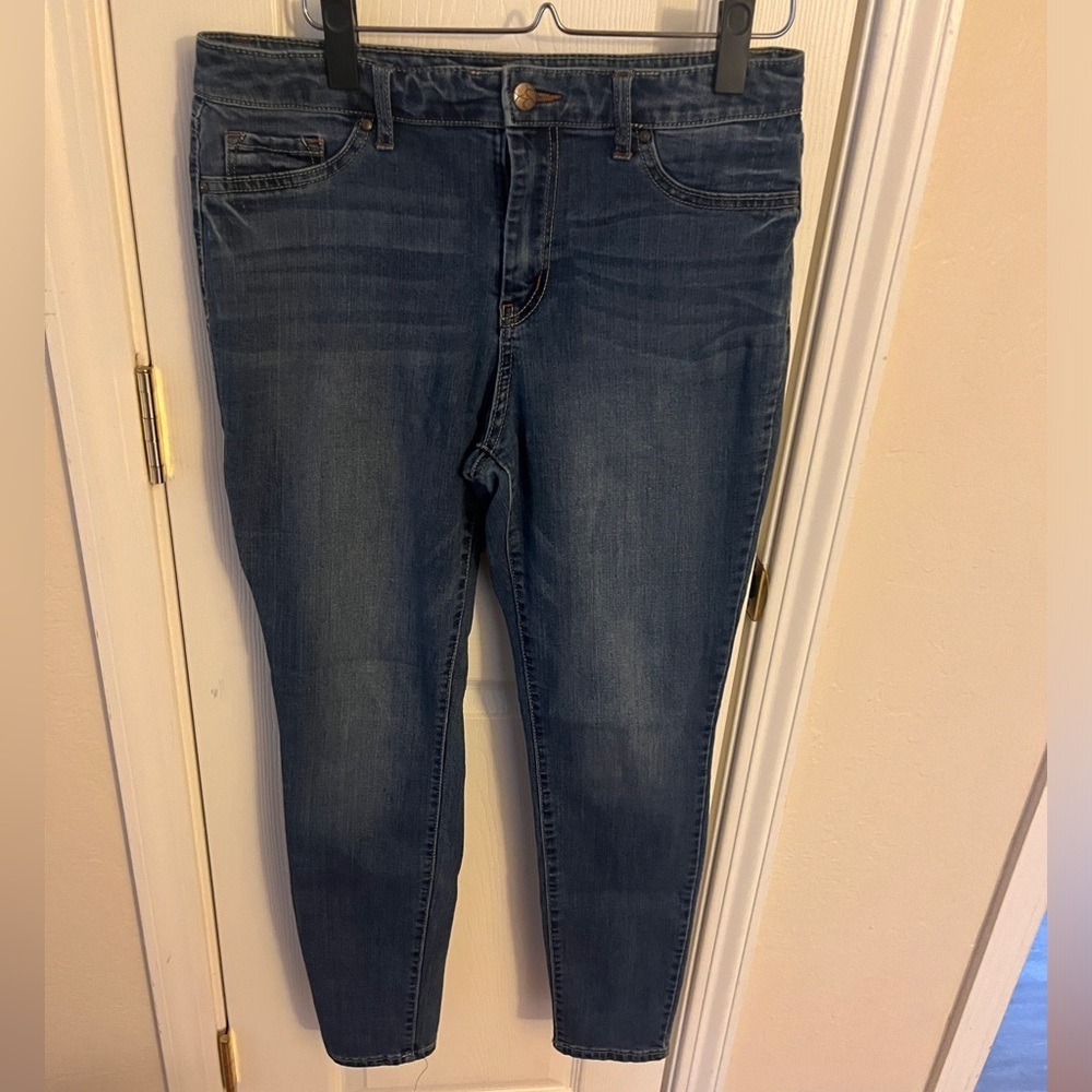 Jessica Simpson High-Rise Skinny Size 10/30โ